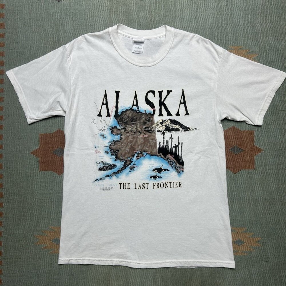Vintage graphic t shirt Alaska the last frontier wolf whale nature animal large
